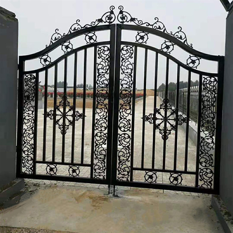 Foshan factory wholesale Wrought Iron driveway gate villa swing