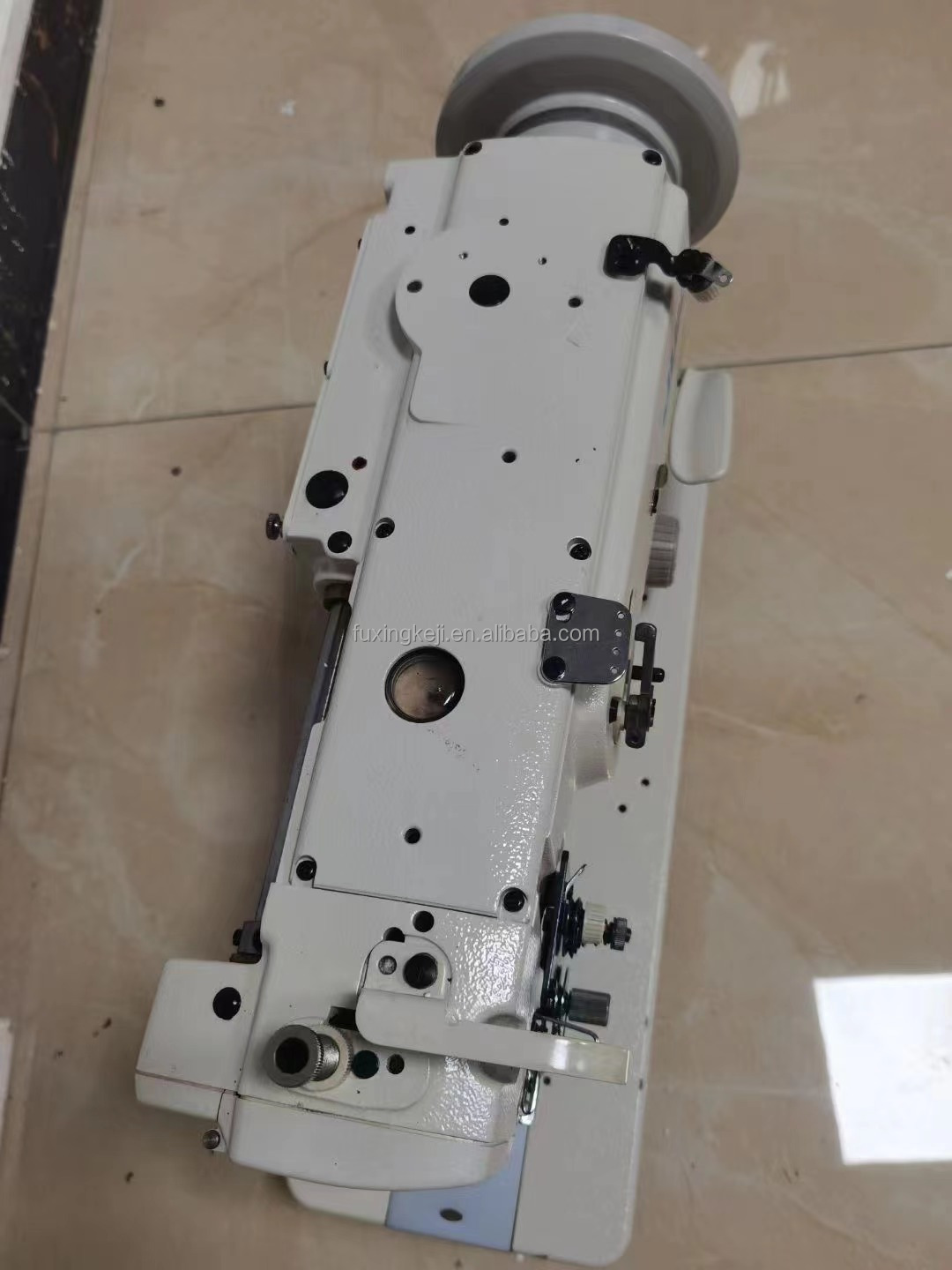 Used JUKIs 1508 1 needle lockstitch machine industrial sewing machine for leather heavy weight material with large hook