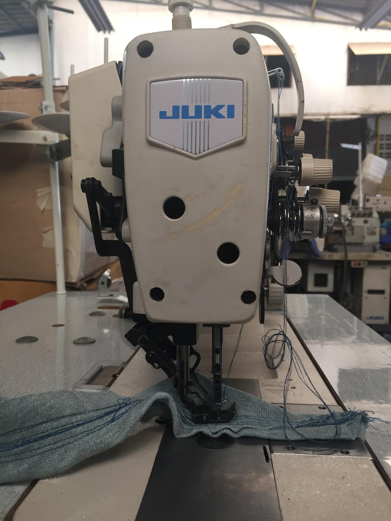 Used jukis 3168 double needle lockstitch sewing machine with direct drive double needle straight