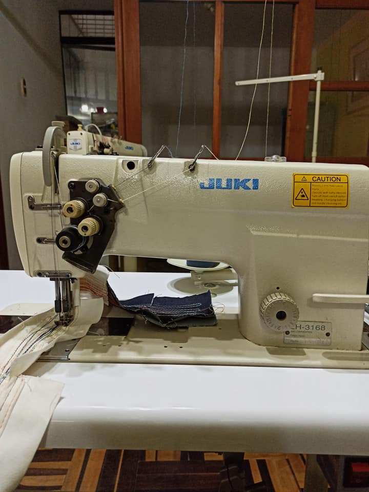 Used jukis 3168 double needle lockstitch sewing machine with direct drive double needle straight