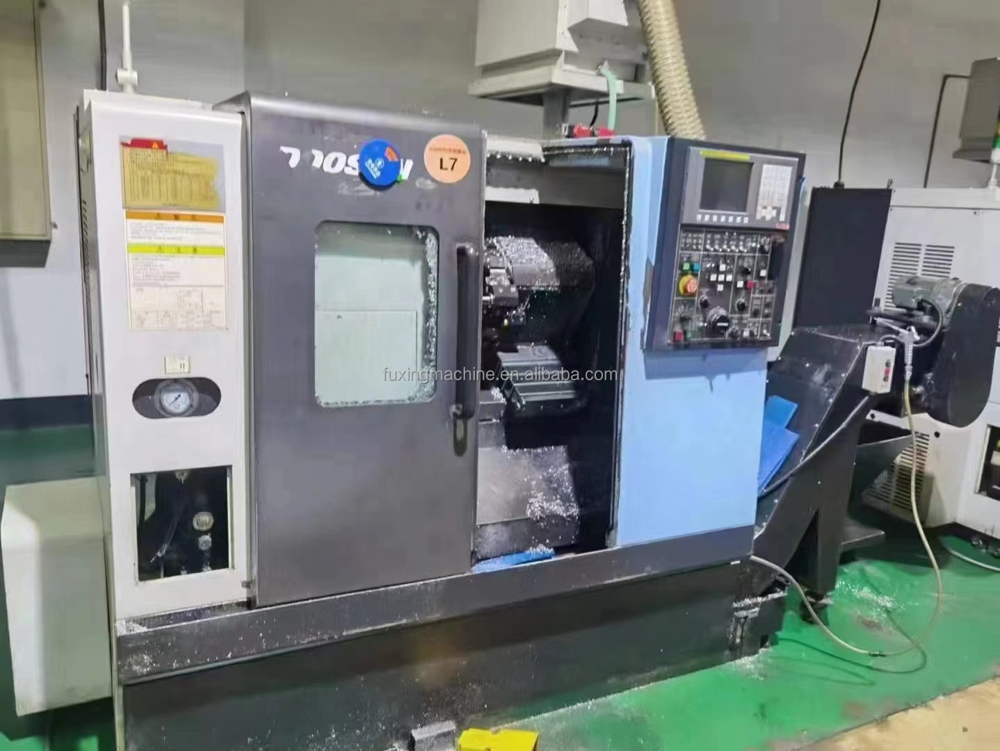 3 axis DOOSAN LYNX225 CNC  lathe machine with great functions machining lathe