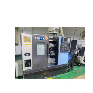 3 axis DOOSAN LYNX225 CNC  lathe machine with great functions machining lathe