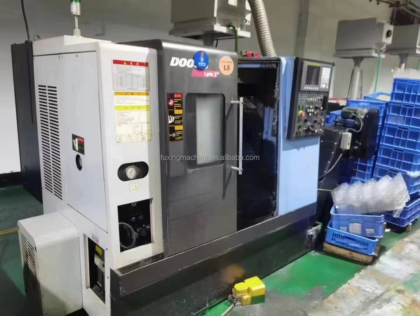 3 axis DOOSAN LYNX225 CNC  lathe machine with great functions machining lathe