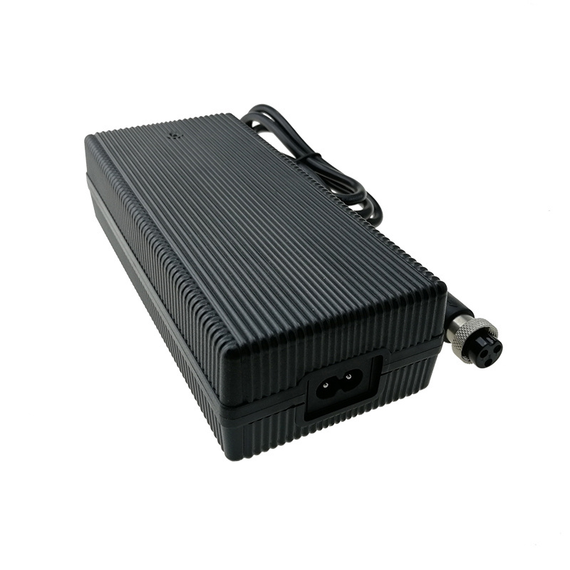 Fuyuang 300W Electric Power Transmission 12V Batteries Golf Cart Jet Ski Boat 14.6V 20A Lead acid Battery Charger