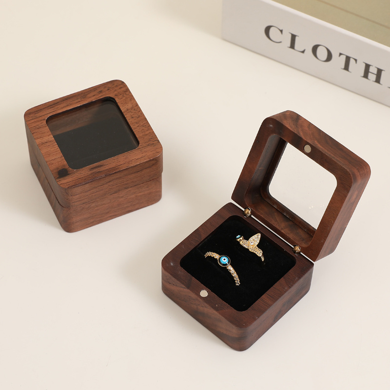 Custom Logo Square Wood Ring Box Packaging Walnut Luxury Gift Ring Case Mini Boxing Ring Wedding Jewelry Display Storage Box