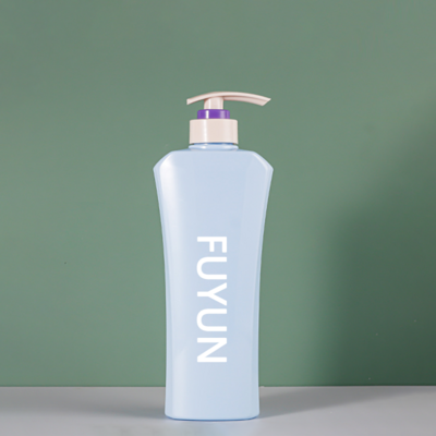 Fuyun Custom luxury cosmetic lotion bottle 550ml matte Blue PET shampoo bottle with green lotion pump Bottle