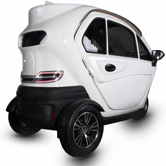 Enclosed Cabin Scooter 3 Wheel Car for Passenger