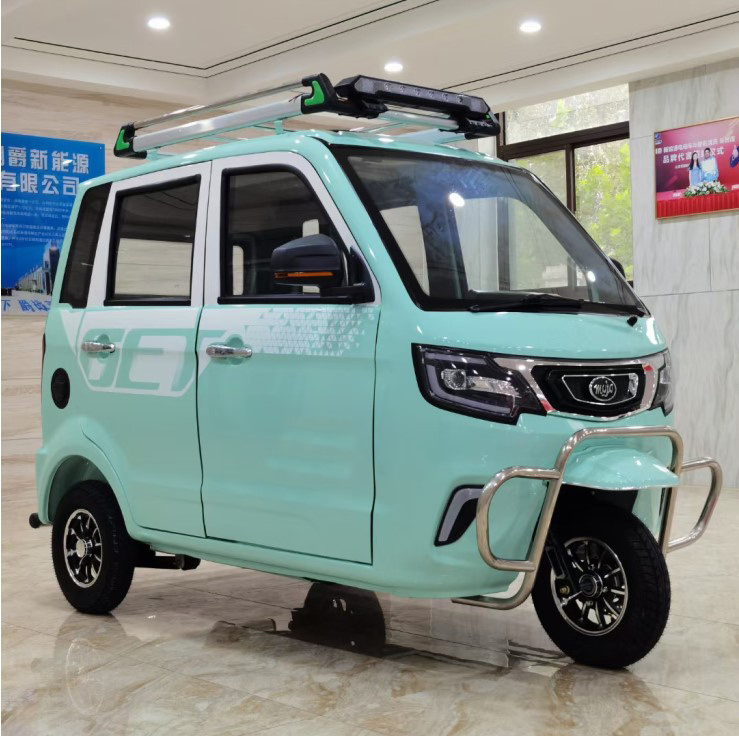 Enclosed 3 Wheel eTrike tricycle bike with three passenger seats/ enclosed three wheeler E-car with cabin taxi for adult