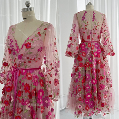 High quality A-line Red Embroidered Flower V-neck Women's Evening Party Dress with Long Sleeves Tea-length Wedding Gown