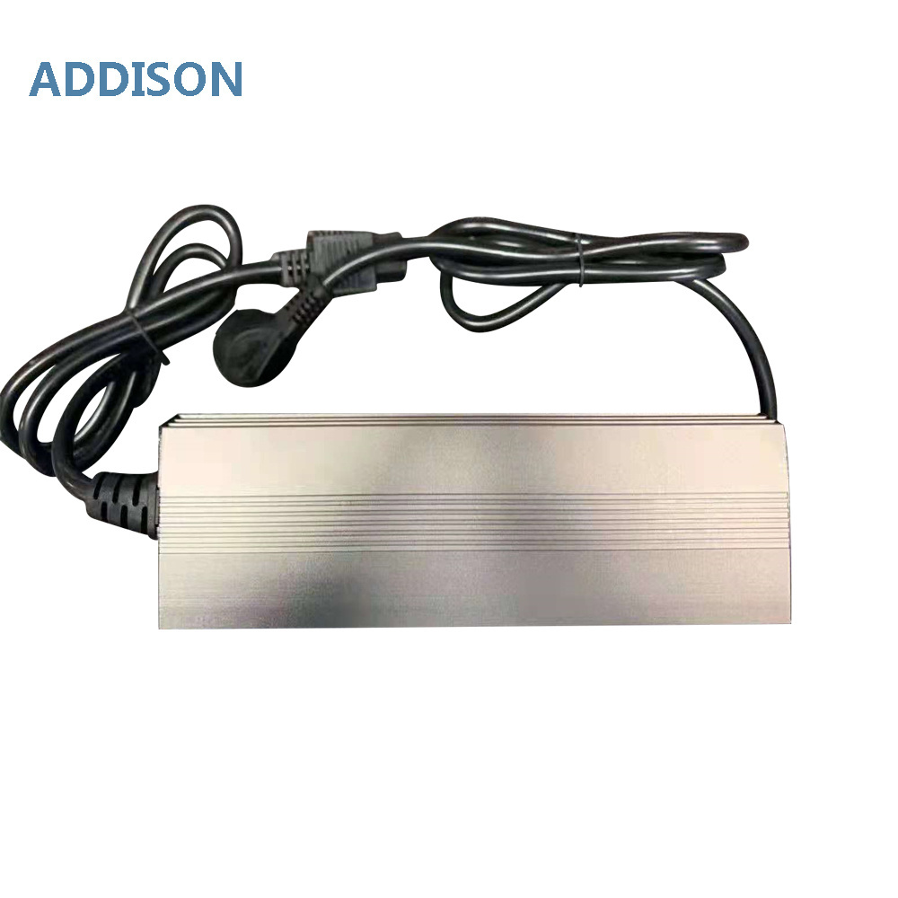 12V/24V 10A/20A Universal Intelligent Lead Acid/Solar Automatic Car Battery Charger