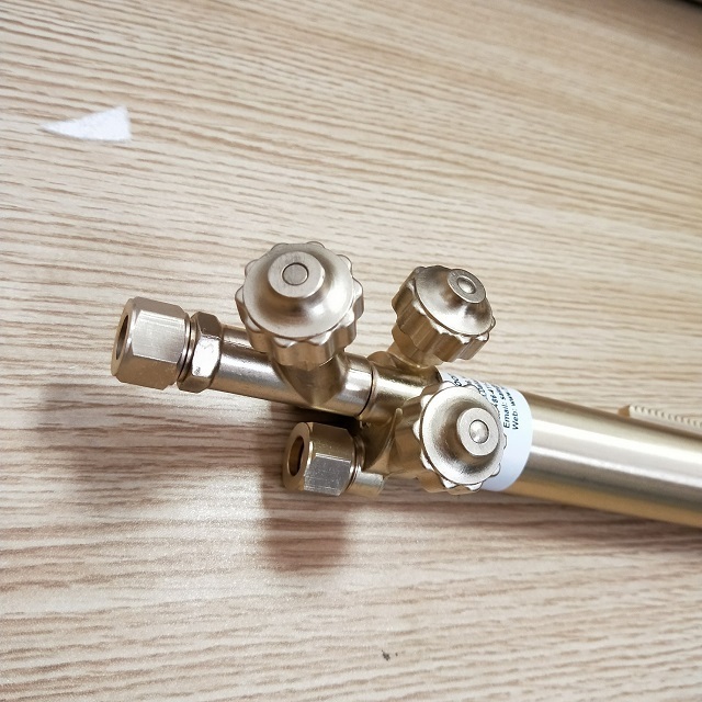 hIgh quality cost effective oxy fuel gas cutting torch with high quality forging brass cutter