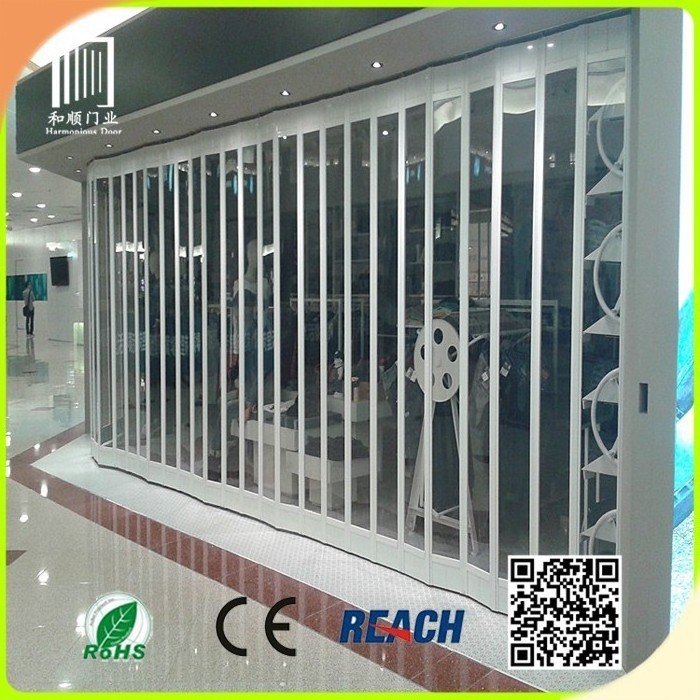 Commercial Grade Interior Accordion Folding Doors Vertical Polycarbonate Garage and Patio Doors with Screens Finished Surface