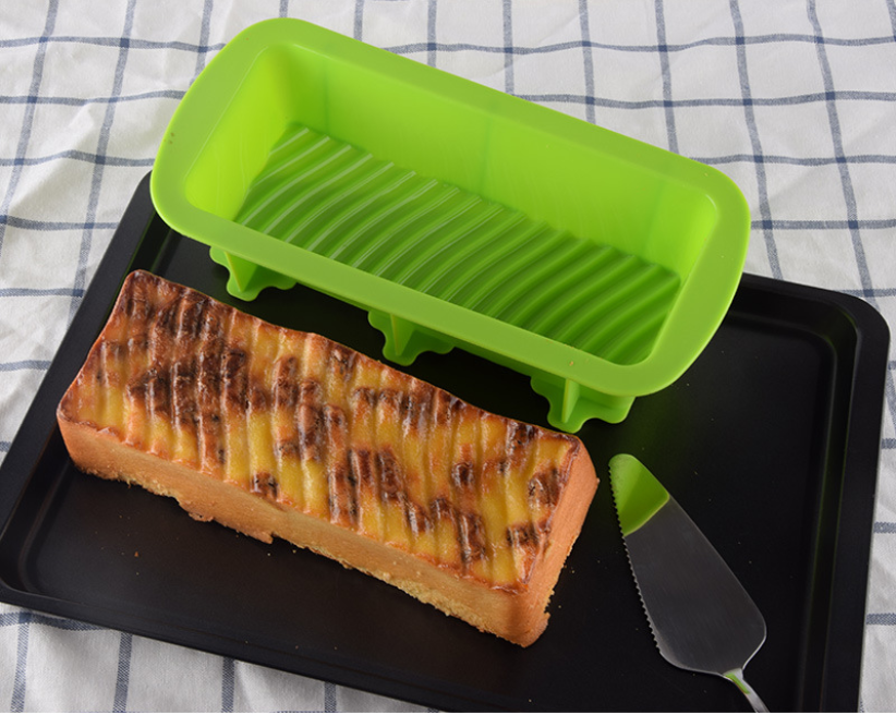 Food Grade Kids Cookie Cutter Silicone Baking Toast Bread Mold Easy Release Cake Pan Brownie Baking Tray with Non-slip Handle