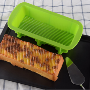 Food Grade Kids Cookie Cutter Silicone Baking Toast Bread Mold Easy Release Cake Pan Brownie Baking Tray with Non-slip Handle