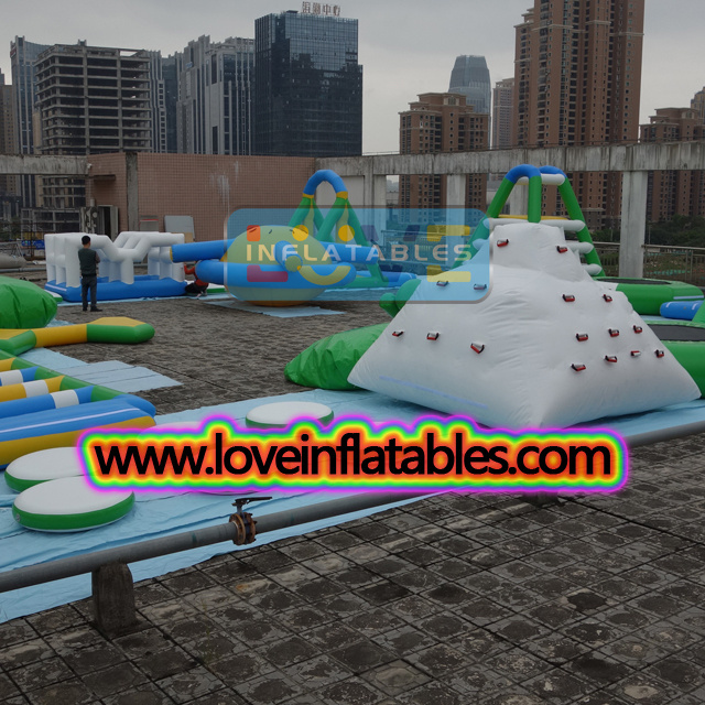 Top Sale! Customized Waterpark Inflatable Water Park Equipment High Quality Floating Inflatable Aqua Park