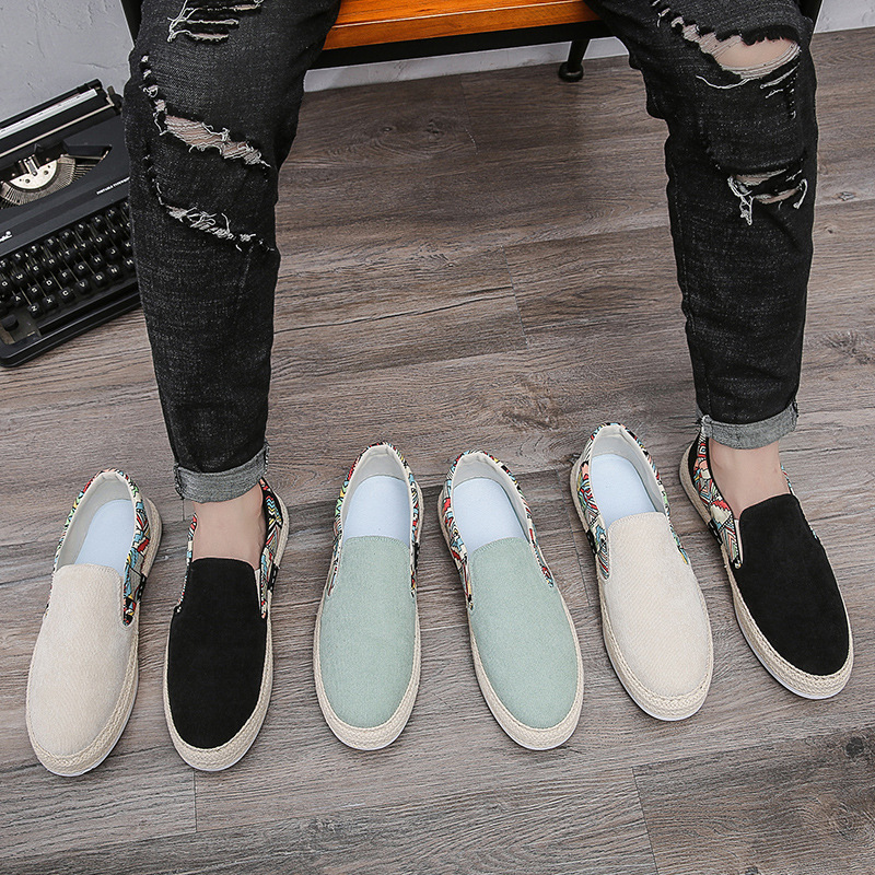 Hot Sale Fashion Flat Printed Plain Vulcanized Sneakers Rubber Sole Casual Slip On Loafers Custom Blank White Black Canvas Shoes