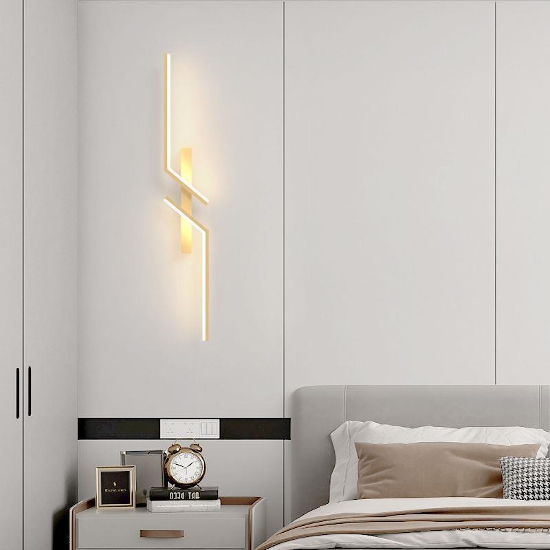 Minimalist Gold Black Luxury Linearity Sconce Lamp TV Background Wall LED Bedside Wall Lamp Indoor Rechargeable Wall Light