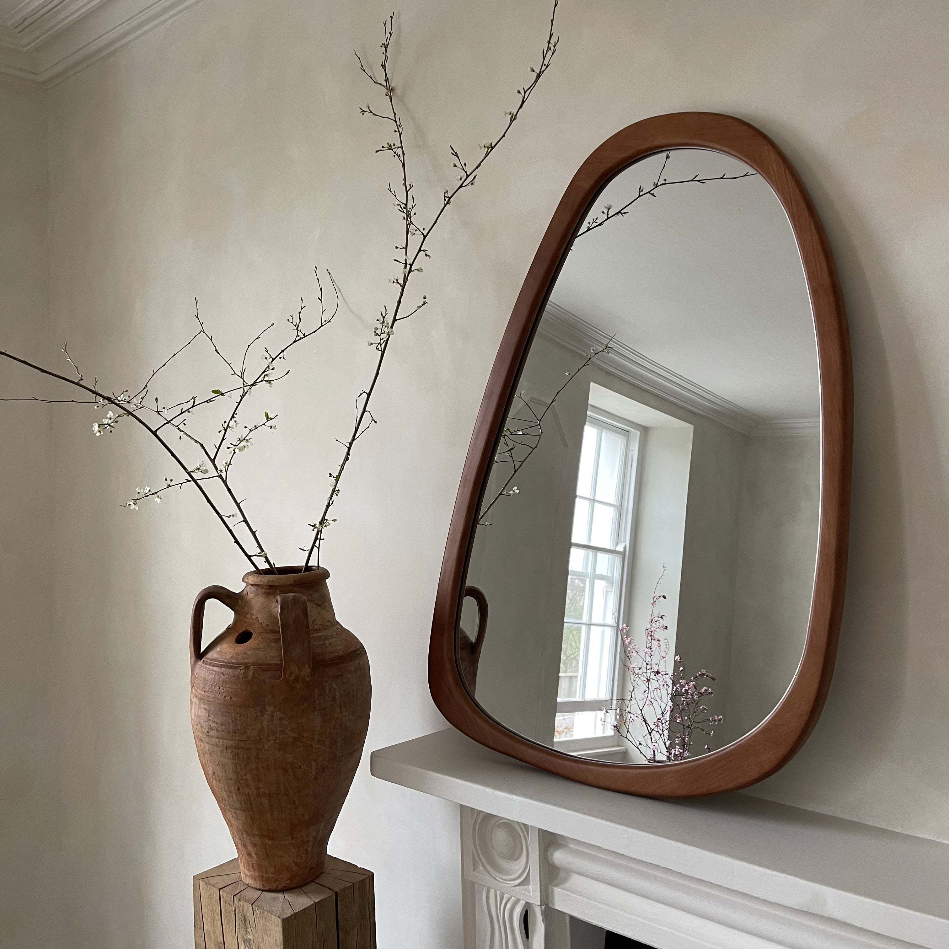 Natural Wood Wall Mirror Decorative Silver Mirror Framed in Modern Rustic or Europe Style for Home Decor for Living Room