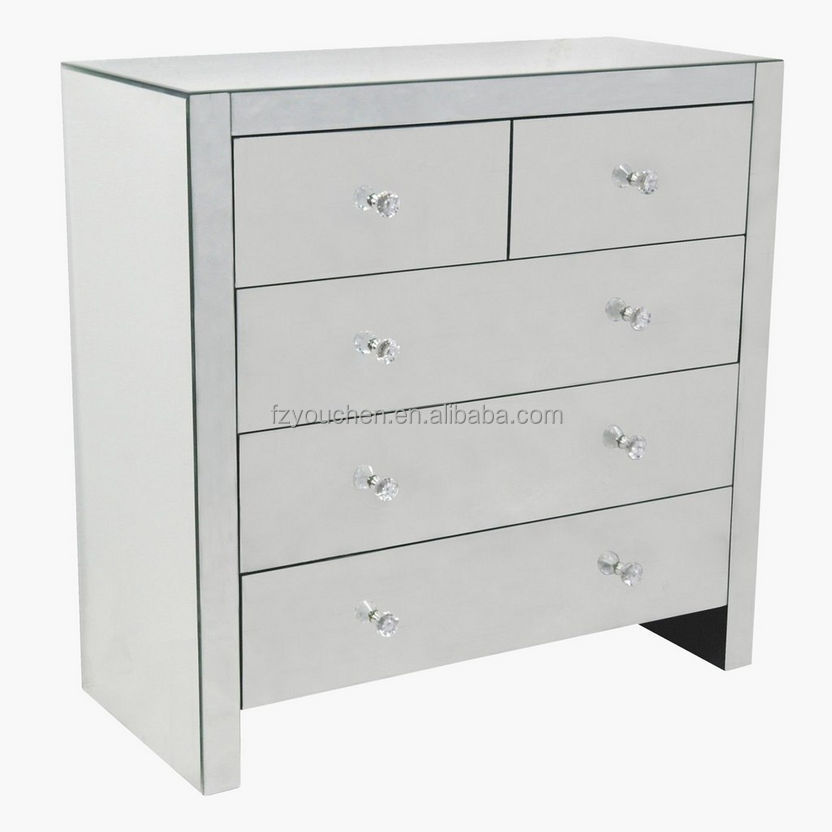 Silver Crush Diamond Furniture Mirrored Chest Of Drawers