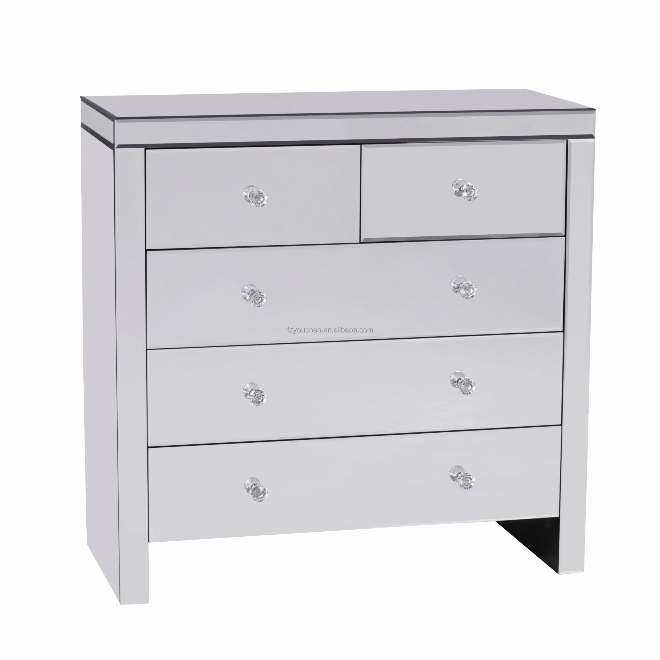 Silver Crush Diamond Furniture Mirrored Chest Of Drawers