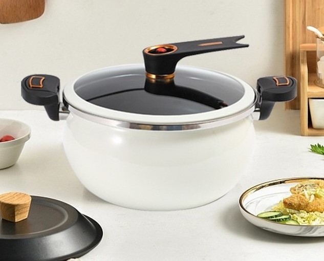 High Quality Cooker 8L Soup Wok Non-stick Micro Pressure Totipotent Pot