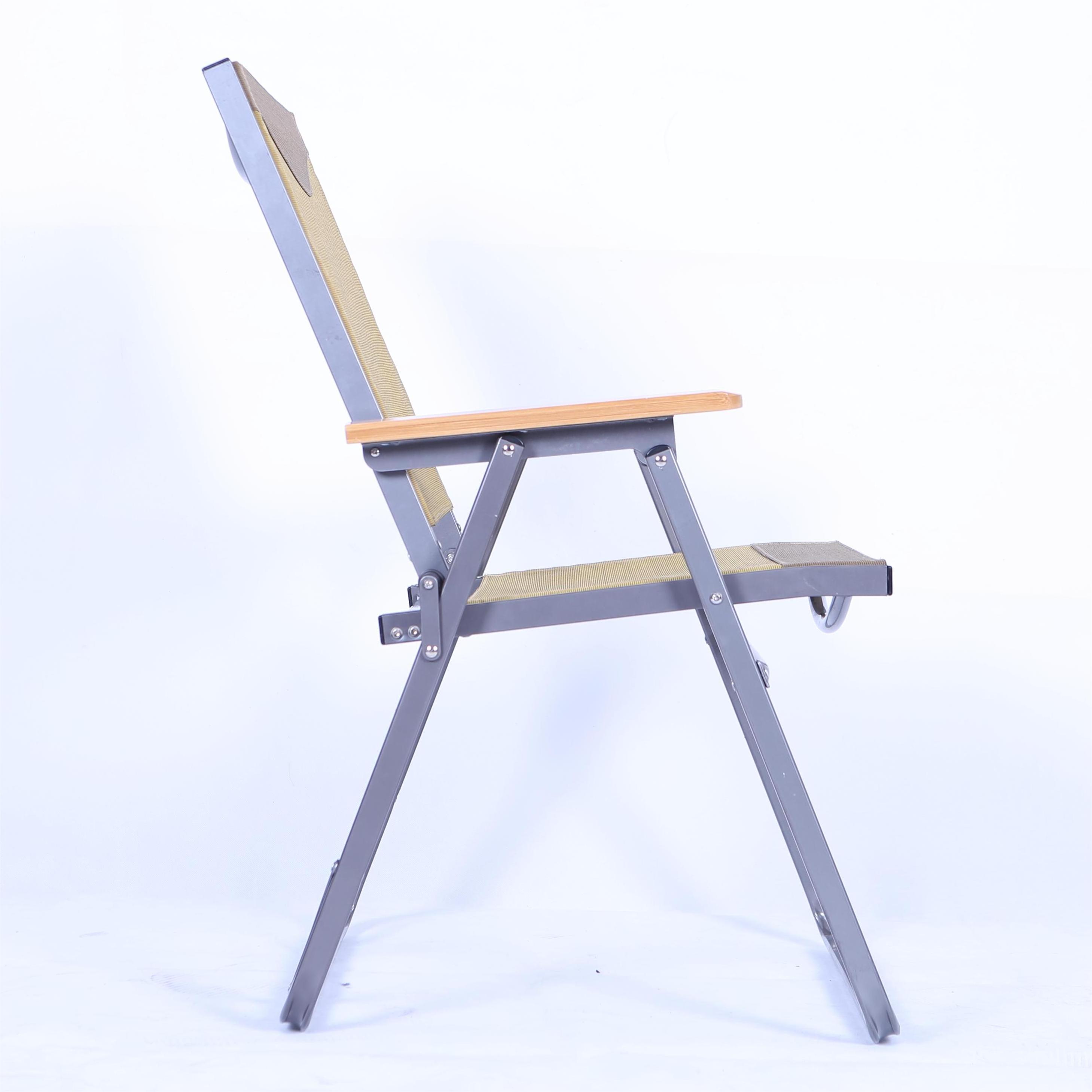 High Quality Outdoor Garden Metal Beach Chair Ultralight Low Profile Wooden Armrest Beach Camping Folding Chair