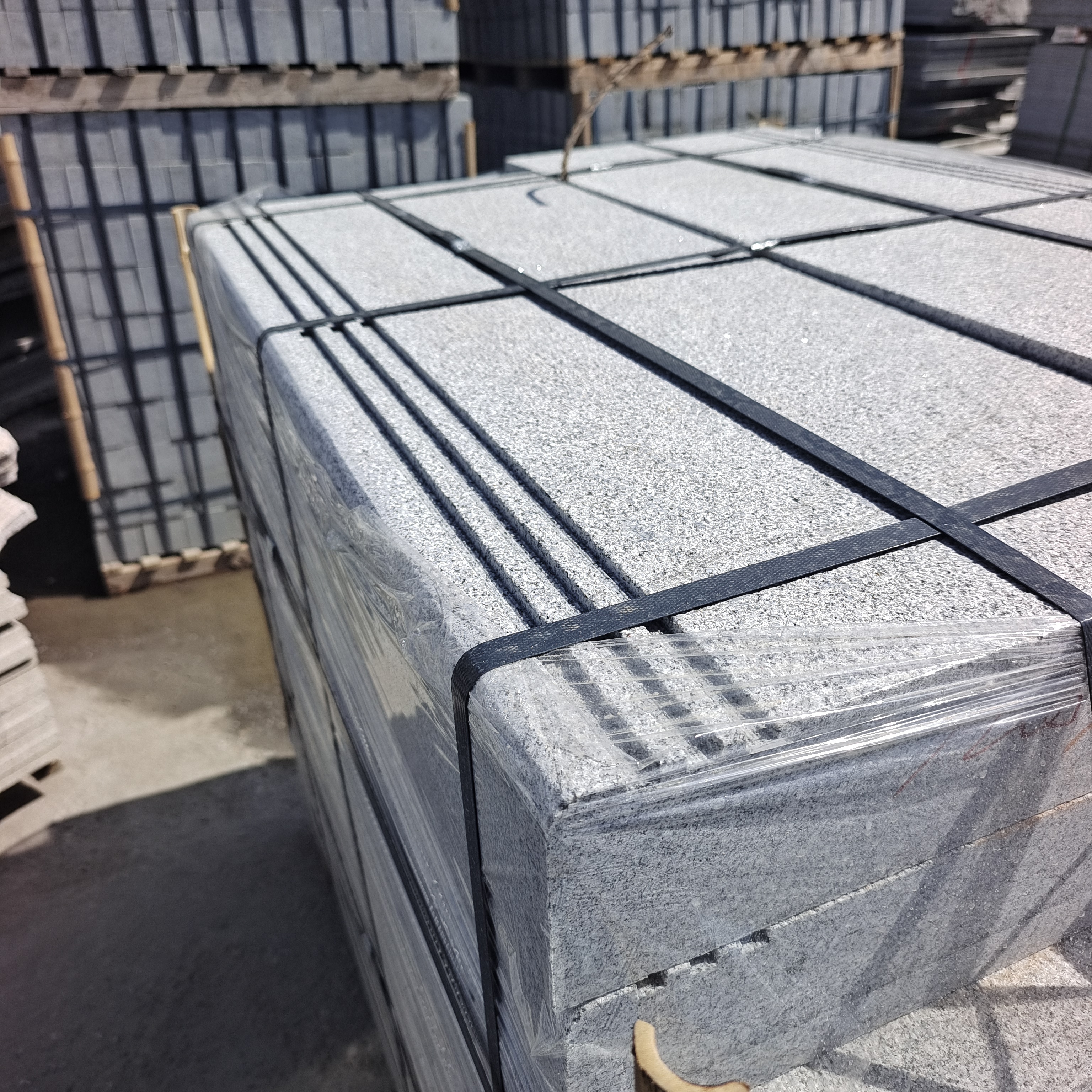 Natural Granite Sesame Black and White Gray Flamed bush hammered Steps Paving Stone Stair Treadplate