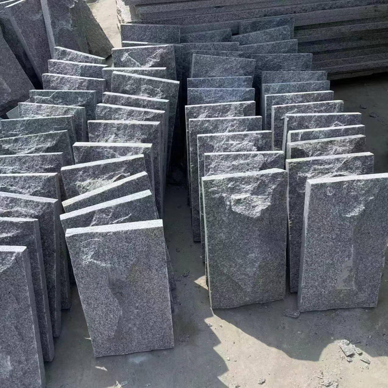 Natural Split Grey Granite Loose Stone Wall Panel Bricks for Park Wall Cladding Natural face stone mushroom stone wall