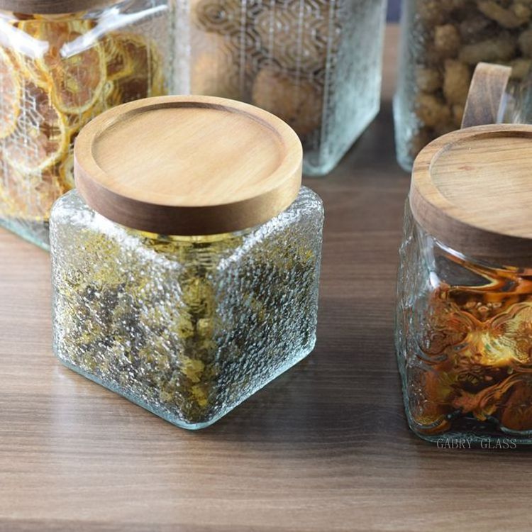 Glass Storage Jar 17 FL OZ Food Jar with Wooden Lid Kitchen Containers Decorative Airtight Glass Jars For Candy Cookies Coffee