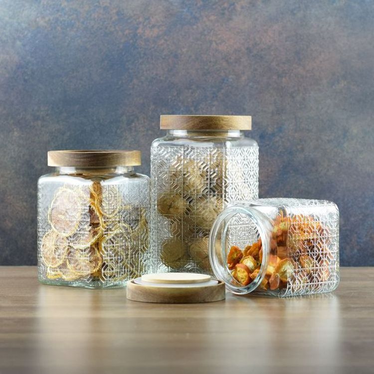 Glass Storage Jar 17 FL OZ Food Jar with Wooden Lid Kitchen Containers Decorative Airtight Glass Jars For Candy Cookies Coffee