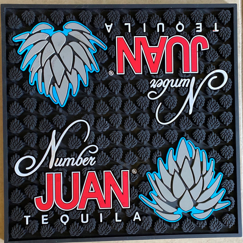 Best Selling Products 2024 design Custom Logo Rubber Bar Mat square Cocktail Mat Drip Mat