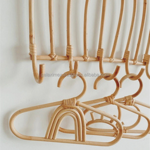 High Quality Hanger Rattan Wall Hooks Kids Garments Organizer Rack Clothes Rattan Hanger for Kids Home Decor Hanger