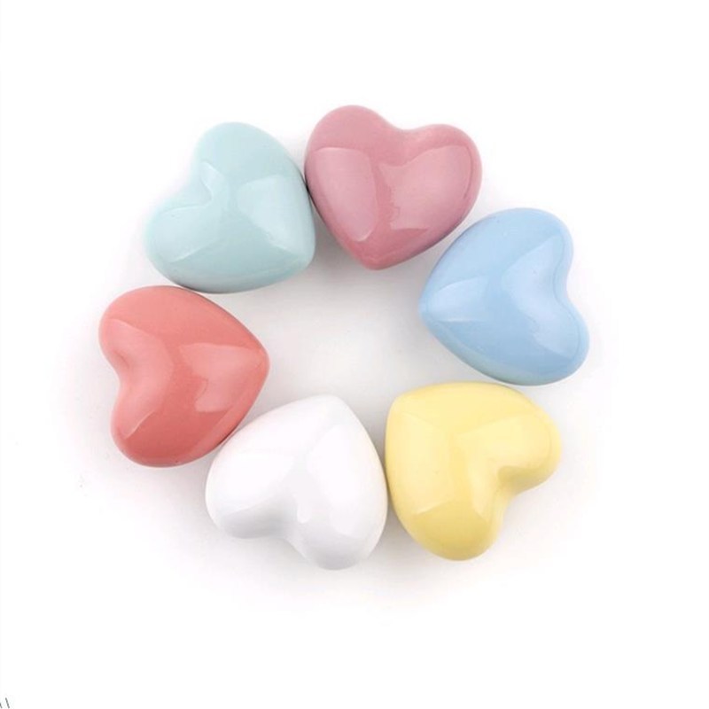 Hot sale Ceramic Cartoon Cabinet Knobs Colorful Heart Drawer Closet Handles Room Furniture Kids Handles