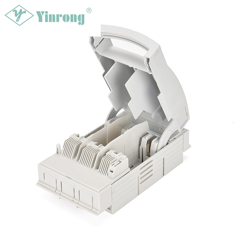 Yingrong HR17 690V 160 250 400 630A matched with NT series fuse type isolating switch fuse switch disconnector