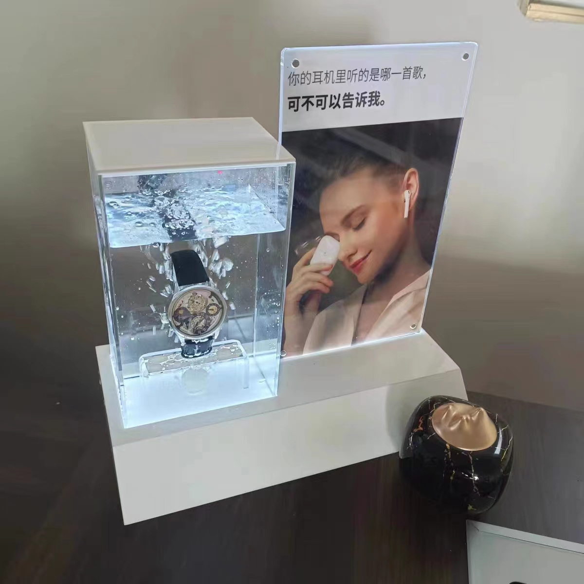 Best Selling Customized Acrylic Watch Display Stand Acrylic Countertop Electronic Watch Display Stand