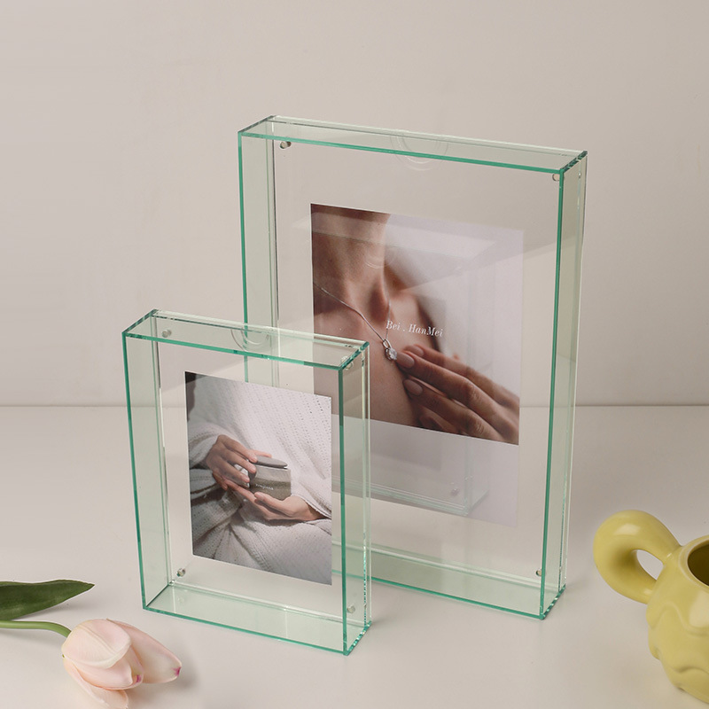 Customized Size A4 A5 Photo Display Holder Home Decoration Desktop Acrylic Counter Display Stands Photo Frame