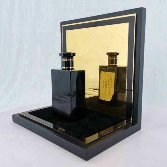 Counter Top Luxury Led Light Acrylic Perfume Lipstick Display Stand Cosmetics Displays For Exhibition