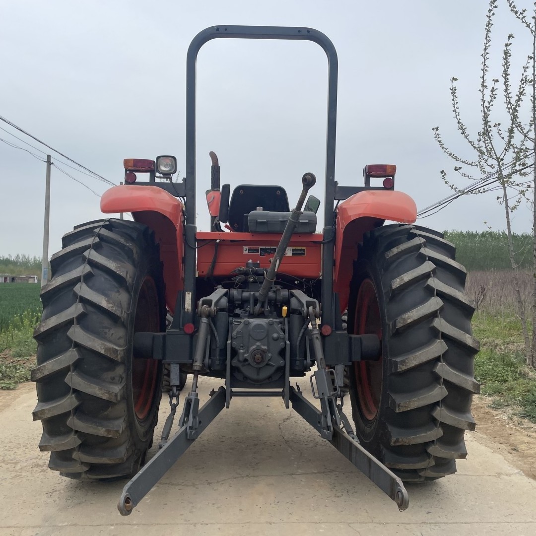 High Quality Japanese Kubota 95HP Used Tractors in Stock with Rapid Delivery