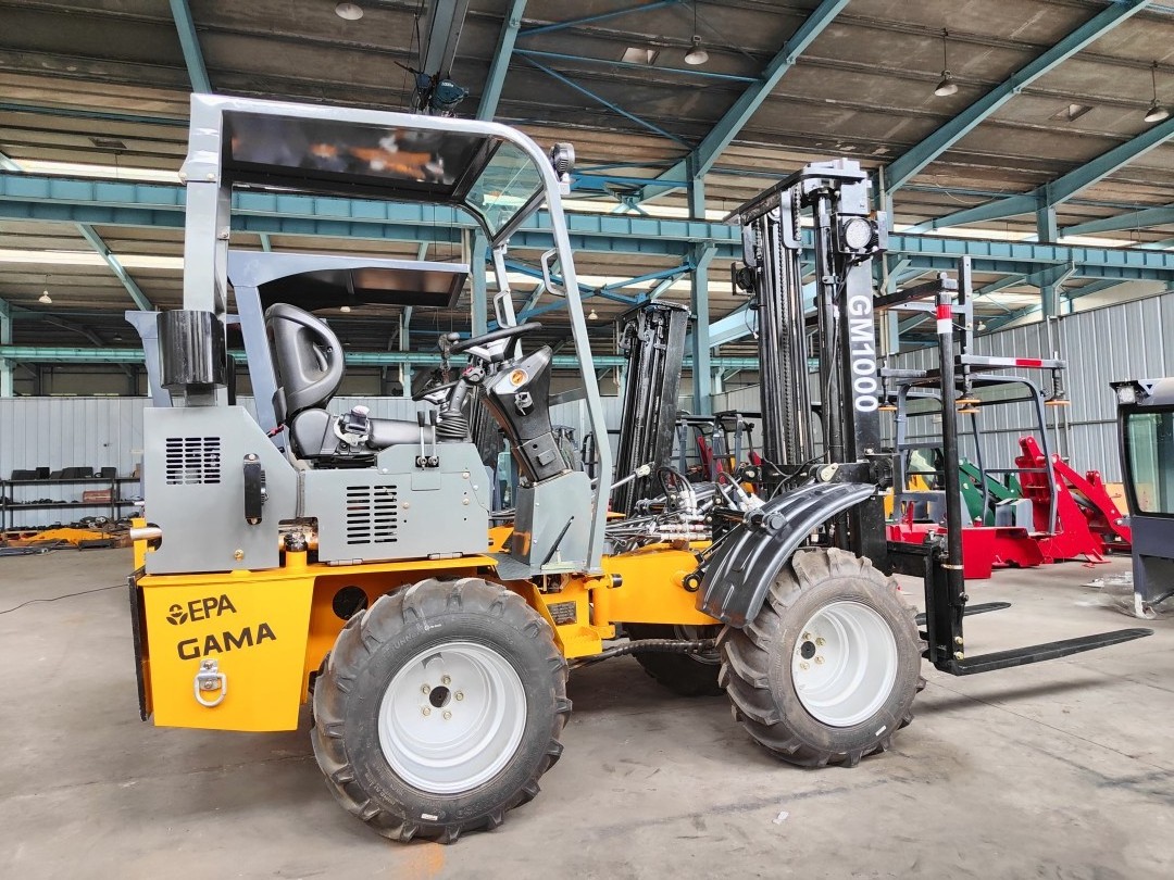 Kubota Euro V EPA engine Beekeeper forklift truck with side shifter