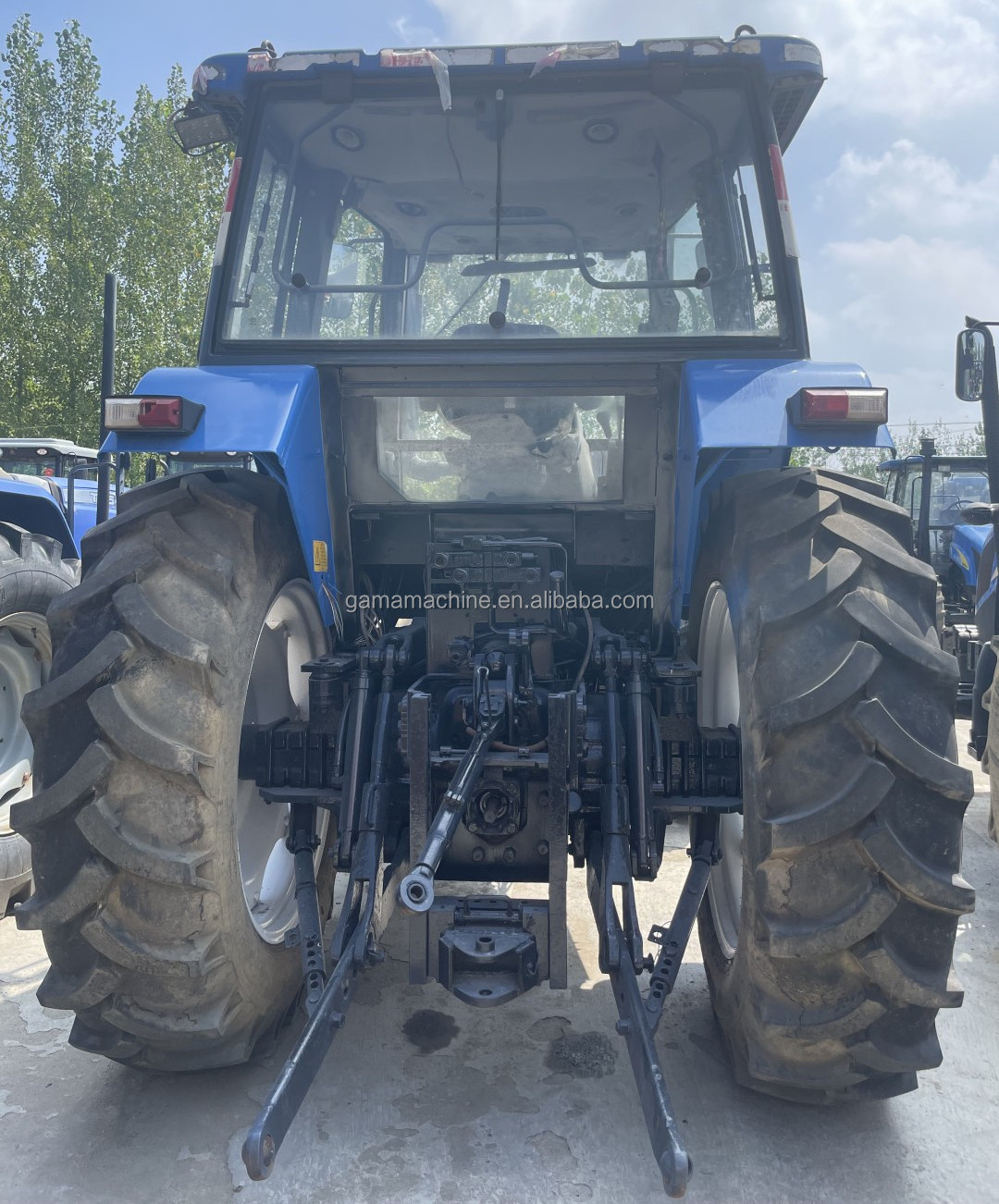 Second hand tractor SNH1204 120hp 6 cylinders DEUTZ engine with 12+12 synchronizer shifting