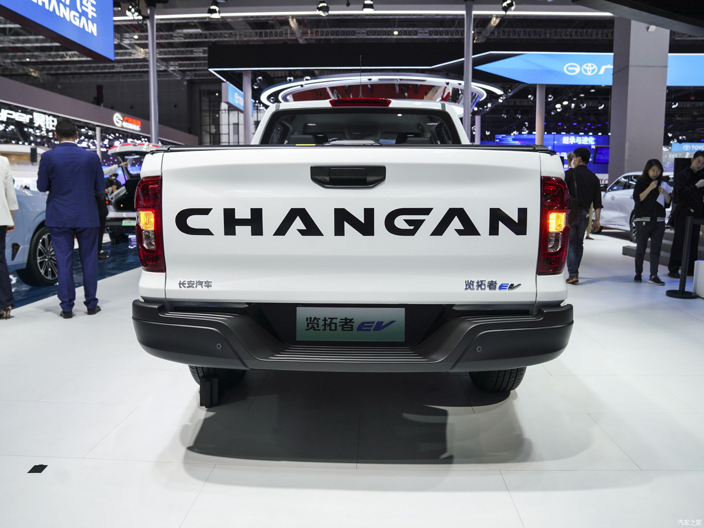 Changan Electric Vehicle 2023 changan lantuozhe pickup 405KM pure electric pickup truck 0KM second-hand pickup truck for sale