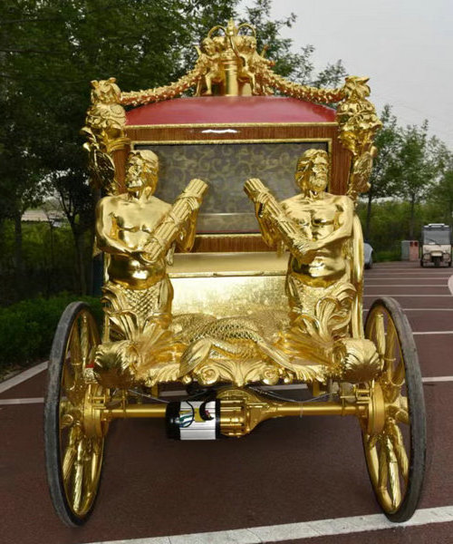 Outdoor Electric Royal Horse Carriage Sculpture European Horseless Carriage Carts  For Festival