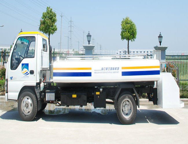 Airport Aircraft Self Propelled Water  Cart Vehicle Truck For Aviation