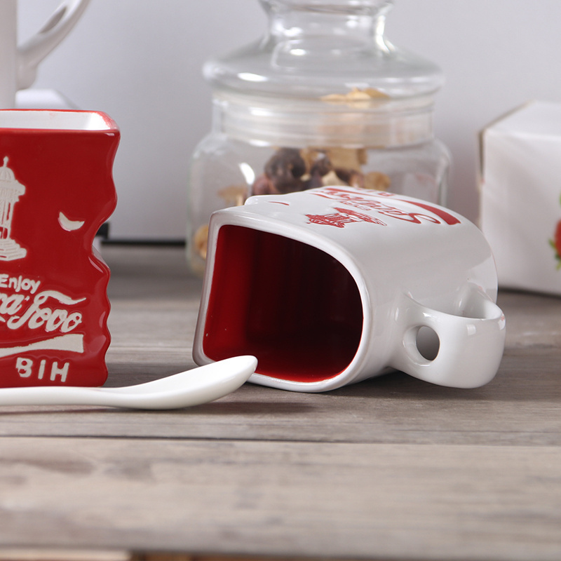 Promotion logo gift coffee cup creative red funny and white ceramic glazed couple mug creative cups weird cups