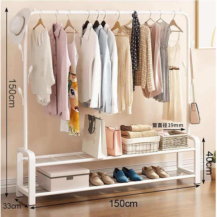 Functional and Versatile: Wall-Mounted Coat Rack for Organized Storage and Easy Access in Your Home's Entryway