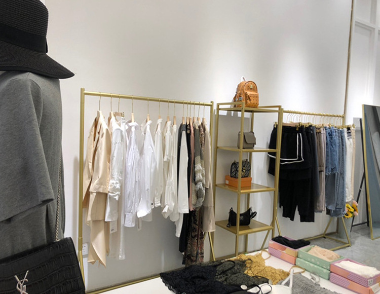 Modern Hanging Garment Display Rack Golden Pink Clothing Shop Display Clothing Racks Stand For Shop