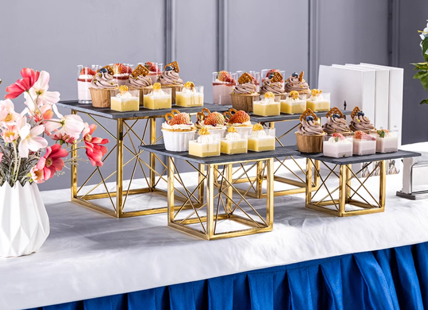 New Metal Gold Buffet Dessert Display Table Pastry Tea Break Food Cake Stand For Wedding Hotel Decoration