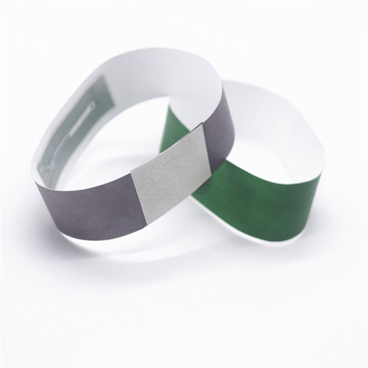 Custom logo smart paper wristbands low price t5577 rfid pairable tyvek bracelet tk4100 em4100 125kh