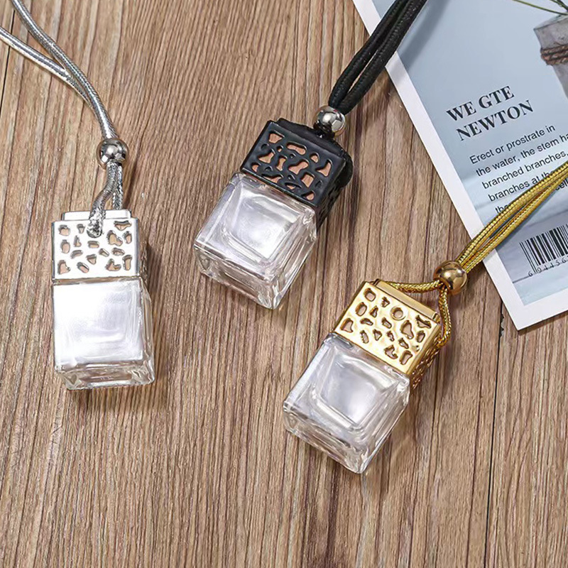 Mini Round 8ml 10ml Air Freshener Empty Diffuser Glass Bottle Logo Cube Hanging Car Perfume Diffuser Bottle Hanging