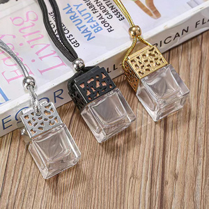 Mini Round 8ml 10ml Air Freshener Empty Diffuser Glass Bottle Logo Cube Hanging Car Perfume Diffuser Bottle Hanging